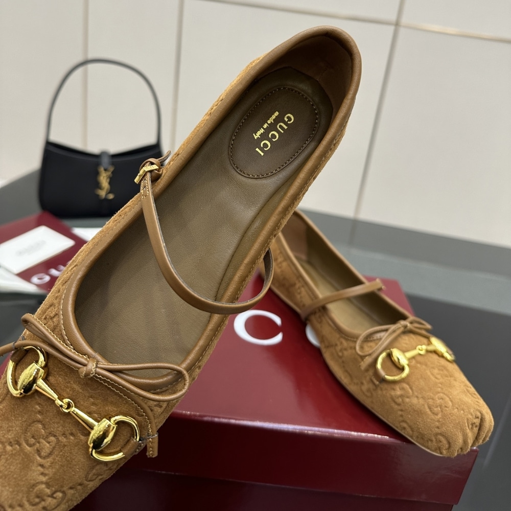 GUCCI グッチ レディース ホースビット バレエフラット ブラウン 814413 AAENN 2808 - 画像 (4)