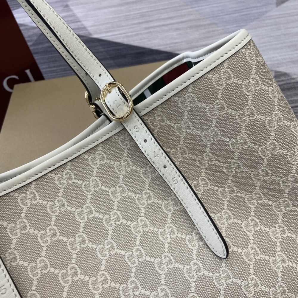 Gucci Gg Emblem Large Tote Bag Beige And White Coated Fabric 38cm 815213 Fad6l 9641 - 画像 (7)