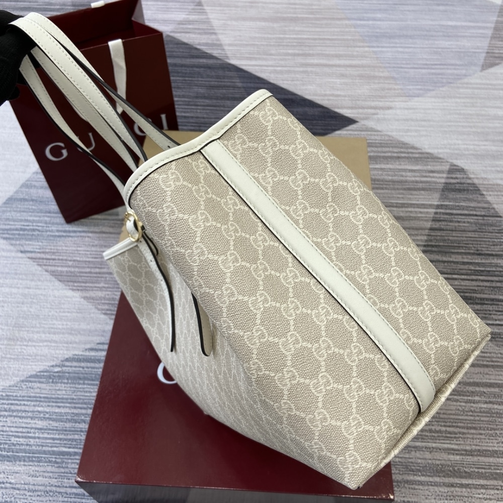 Gucci Gg Emblem Large Tote Bag Beige And White Coated Fabric 38cm 815213 Fad6l 9641 - 画像 (3)