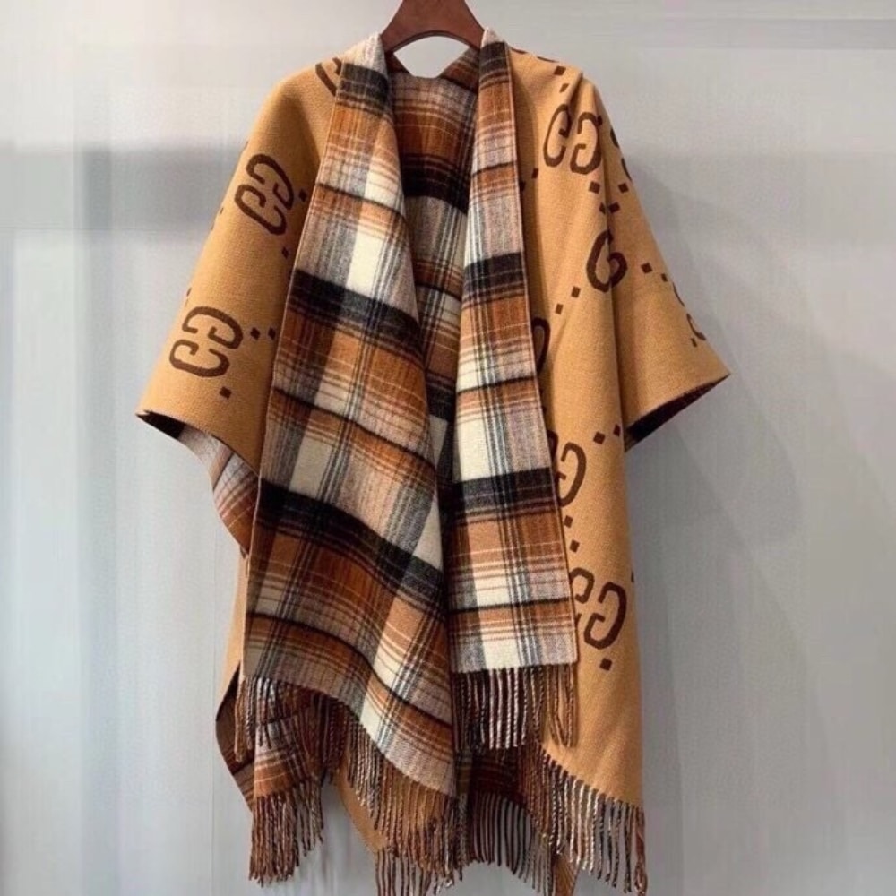 Gucci Reversible GG Wool Cape Poncho Beige 185cm 553118 4G200 9764 - 画像 (2)