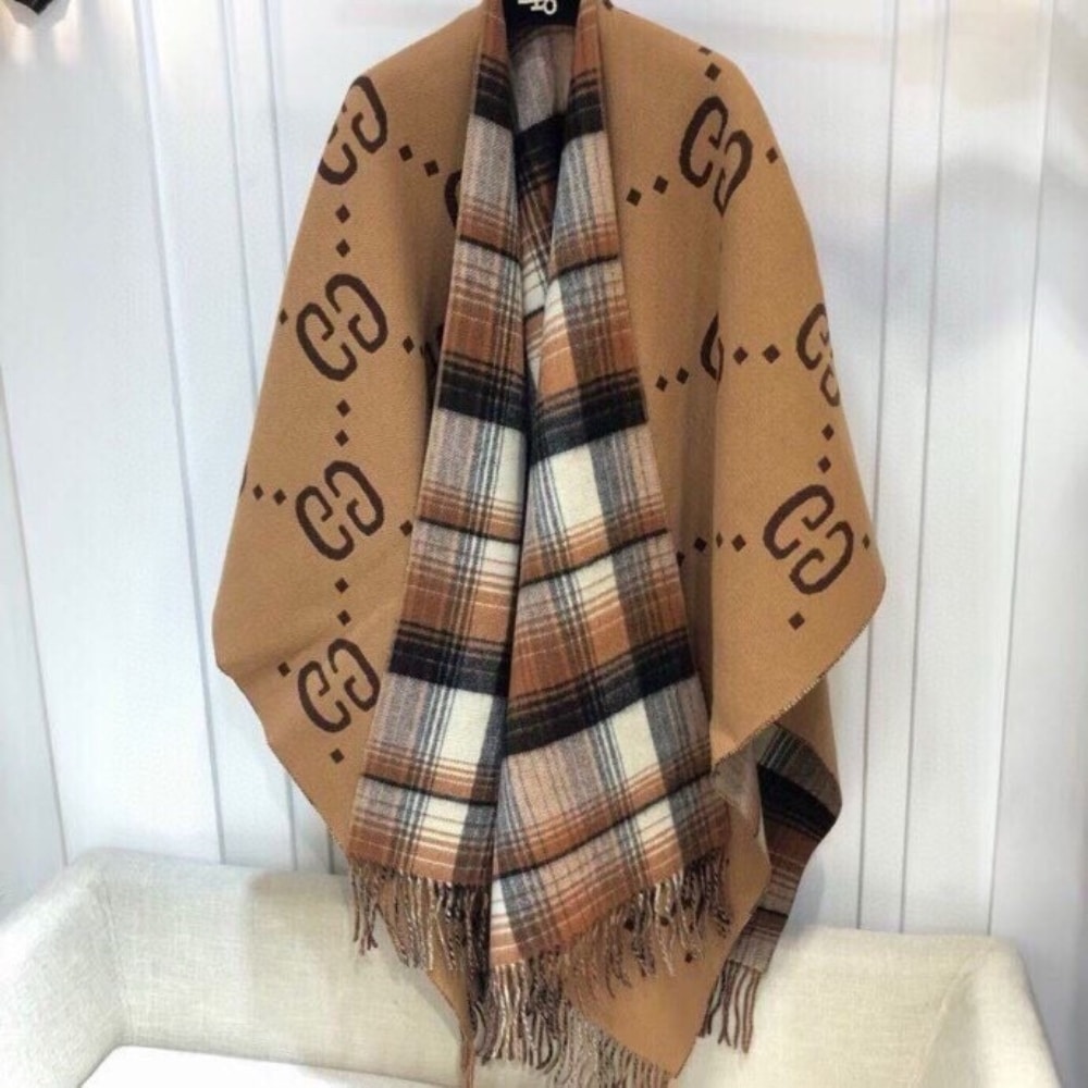 Gucci Reversible GG Wool Cape Poncho Beige 185cm 553118 4G200 9764 - 画像 (4)