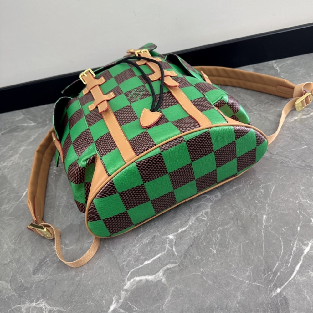 Louis Vuitton Runway Christopher MM Backpack Green 44Cm N40564 - 画像 (5)