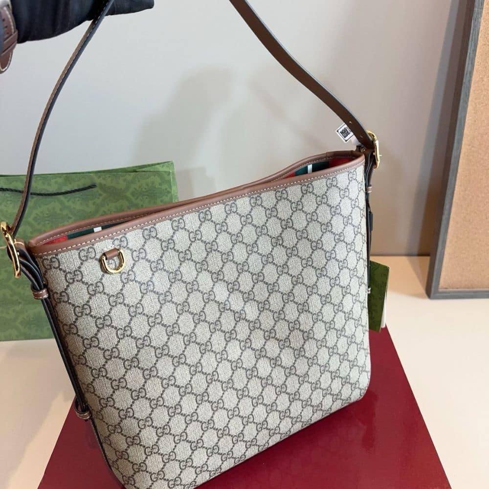 Gucci GG Emblem Medium Bucket Bag Beige And Dark Brown Fabric 29Cm 815103 FAD6L 9758 - 画像 (2)