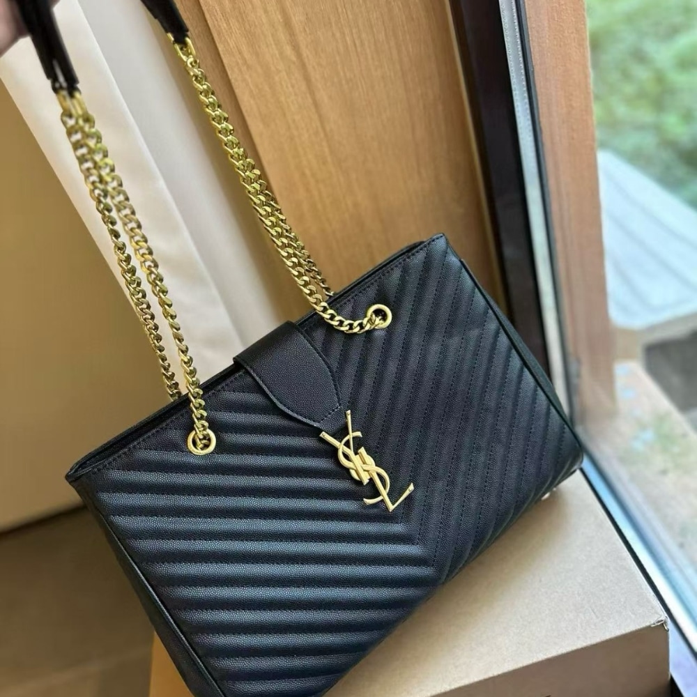 Saint Laurent Matelasse Cassandre Shopper Tote Black Leather 35Cm - 画像 (2)