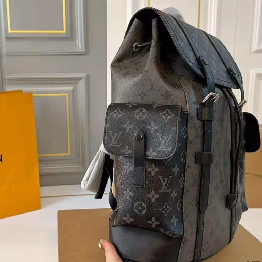Louis Vuitton Christopher PM Backpack Monogram Eclipse Black 39Cm M46331 - 画像 (3)