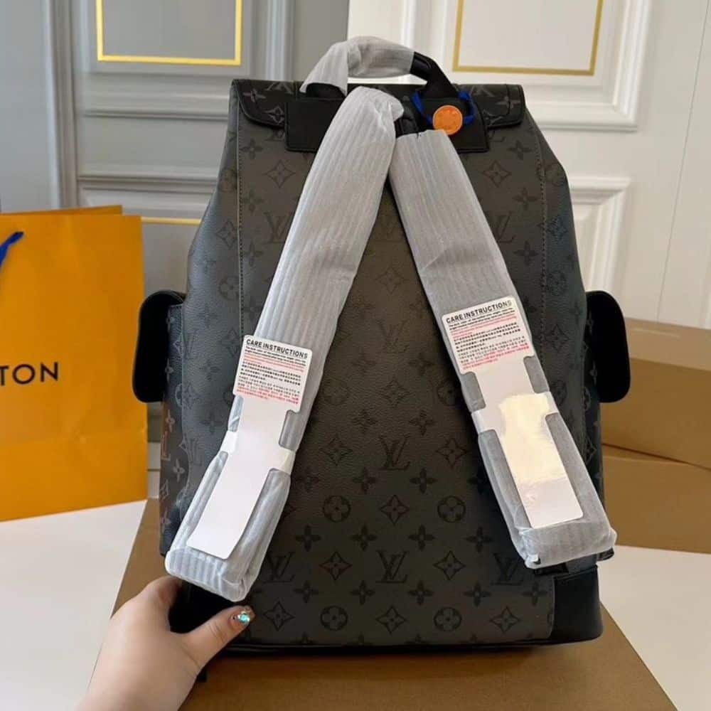 Louis Vuitton Christopher PM Backpack Monogram Eclipse Black 39Cm M46331 - 画像 (4)