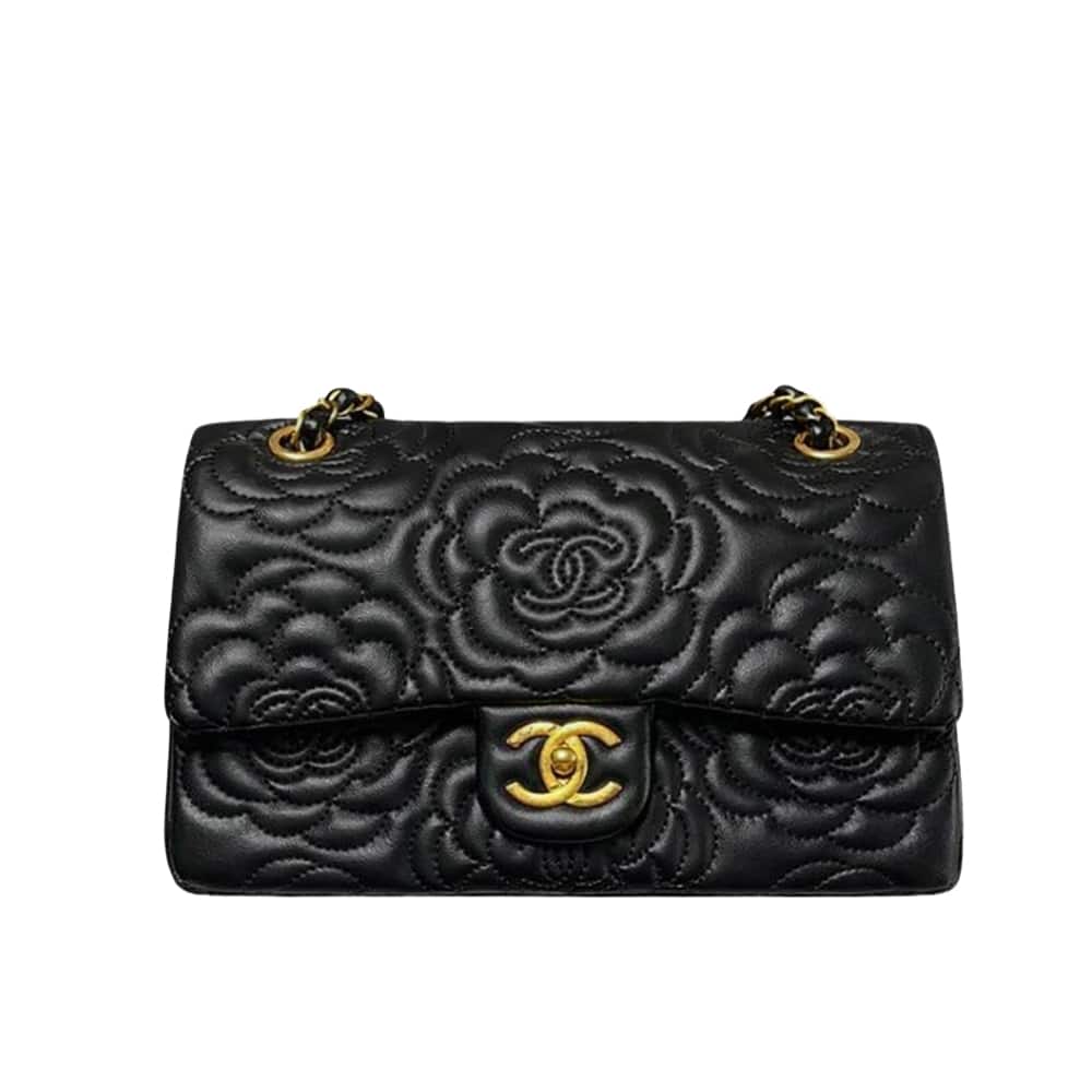 Chanel カメリアチェーン付きフラップバッグ（ブラック、26cm）