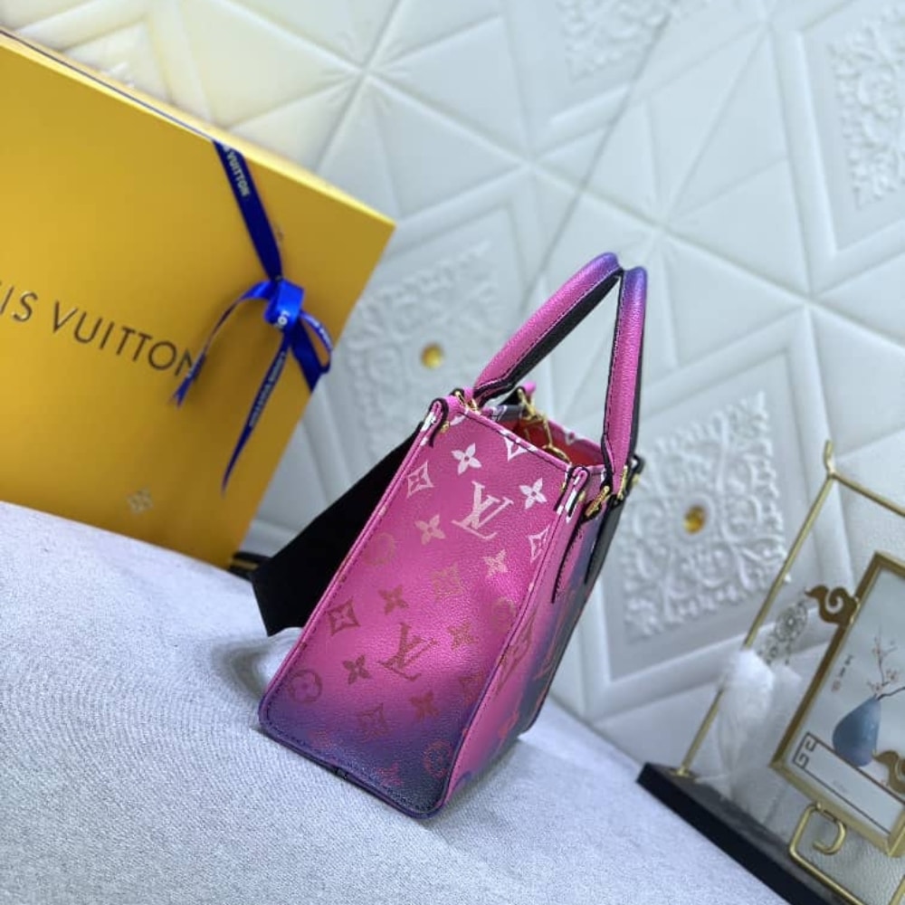 Louis Vuitton Onthego PM Midnight Fuchsia 25Cm - 画像 (4)