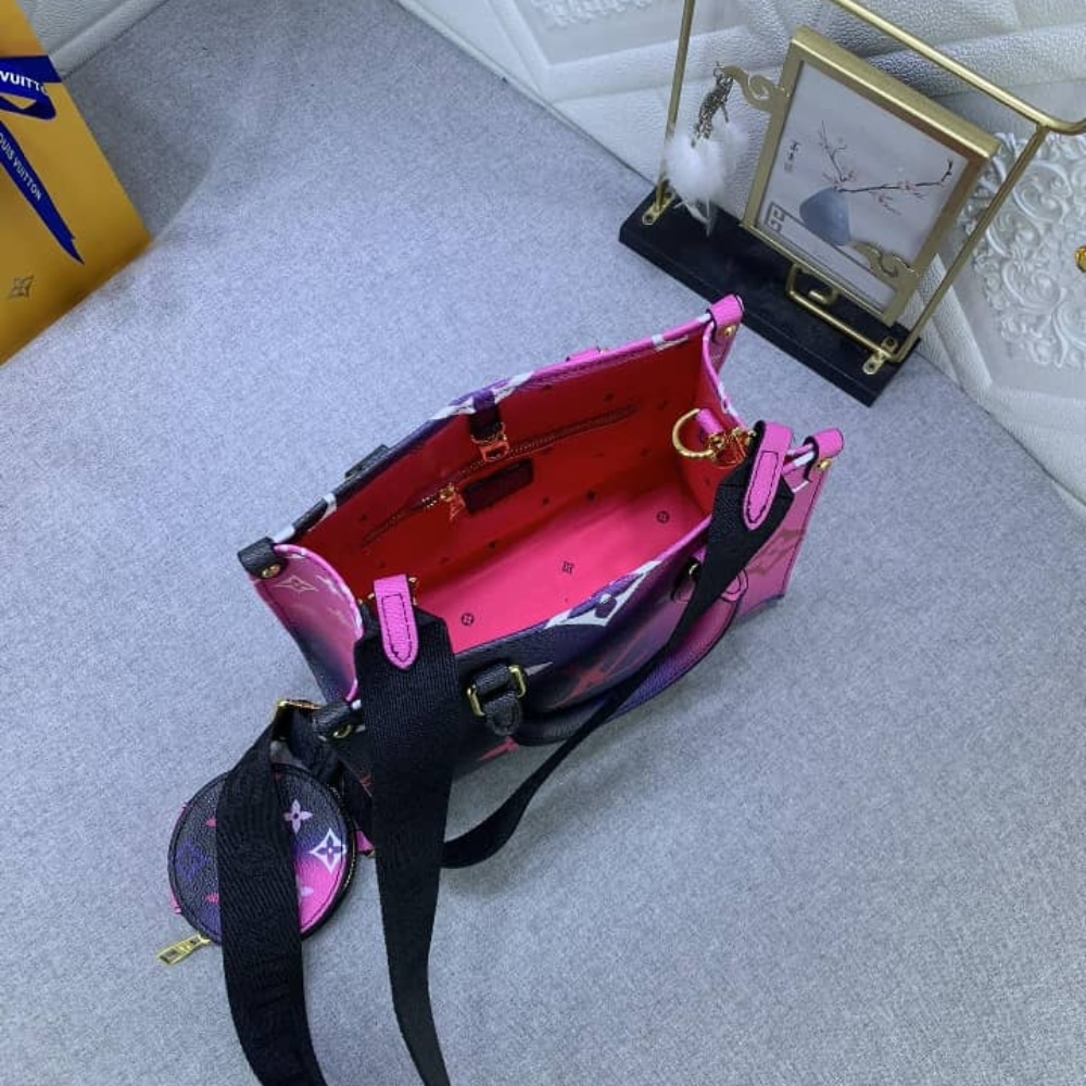 Louis Vuitton Onthego PM Midnight Fuchsia 25Cm - 画像 (6)