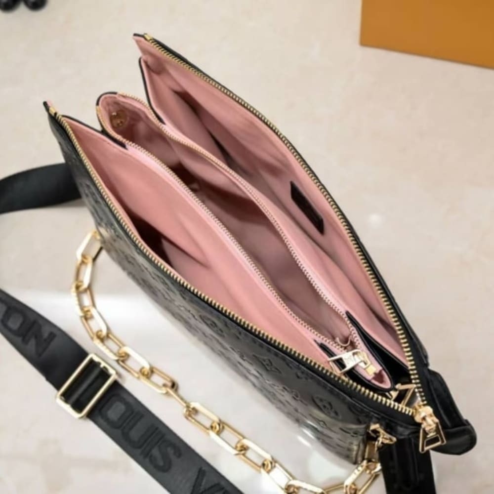 ルイ・ヴィトン クッション PM モノグラム レザー ショルダーバッグ ブラック 26cm M57790 - 画像 (8)