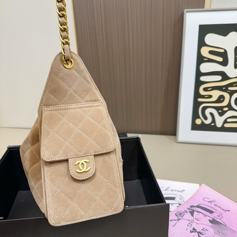 Chanel 25 Small Handbag Suede And Gold Tone Metal Light Grey 26Cm - 画像 (6)