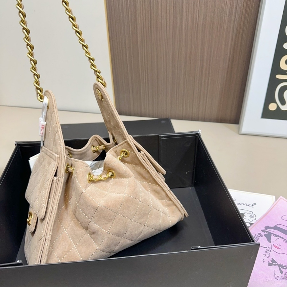 Chanel 25 Small Handbag Suede And Gold Tone Metal Light Grey 26Cm - 画像 (5)