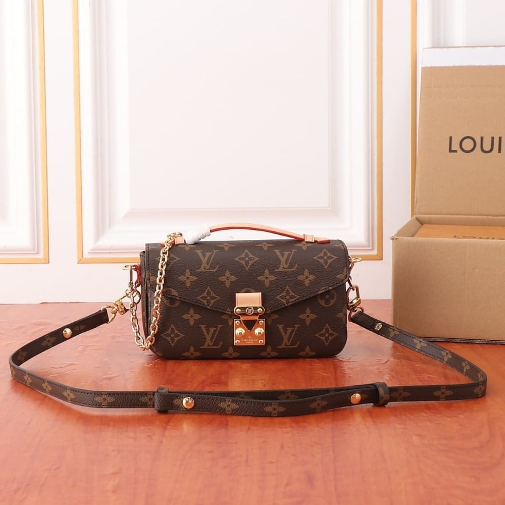 Louis Vuitton Pochette Métis East West Monogram Canvas Brown 21Cm M46279 - 画像 (2)