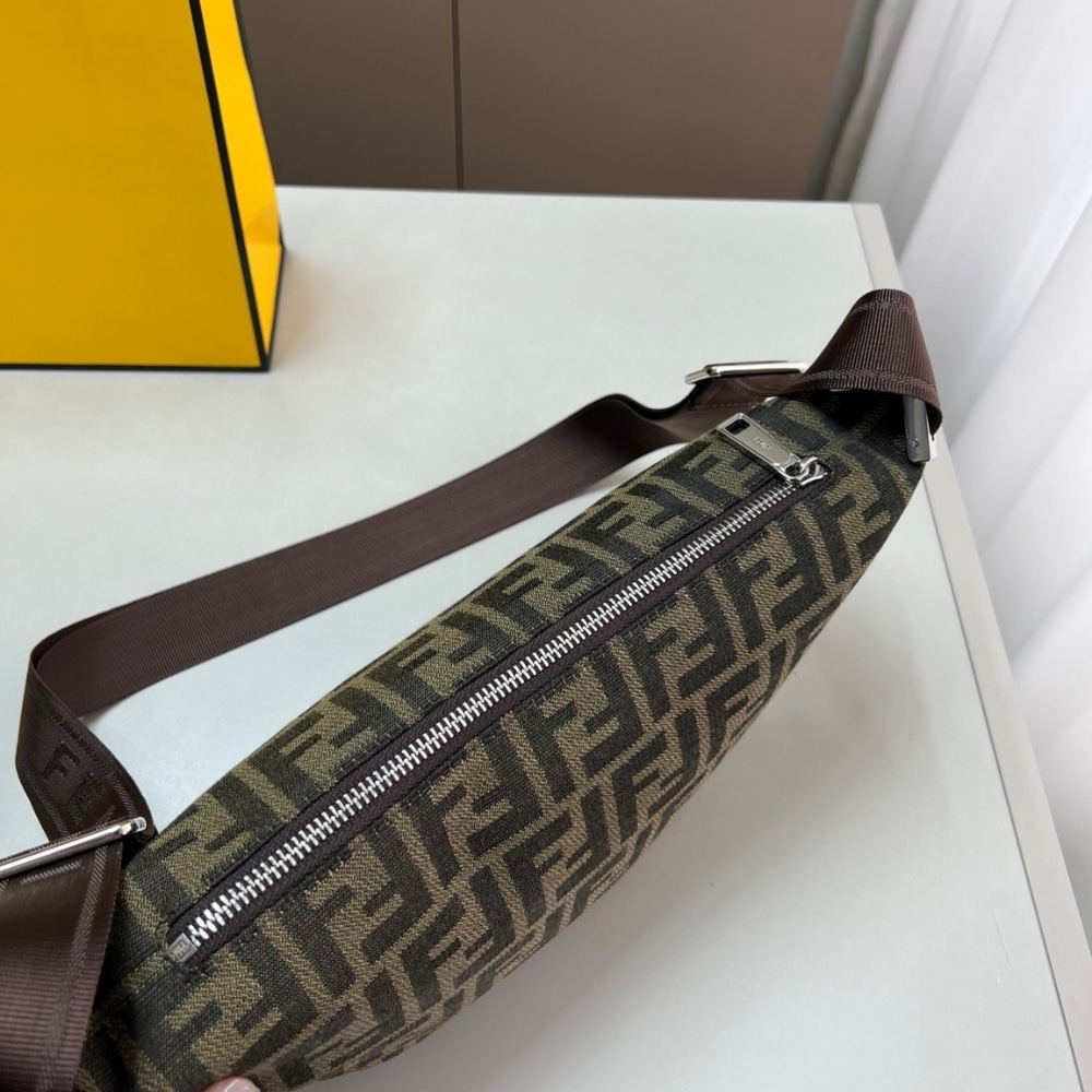 Fendi FF Jacquard Melon Small Brown 24Cm 7VA635ASIQF19KW - 画像 (4)