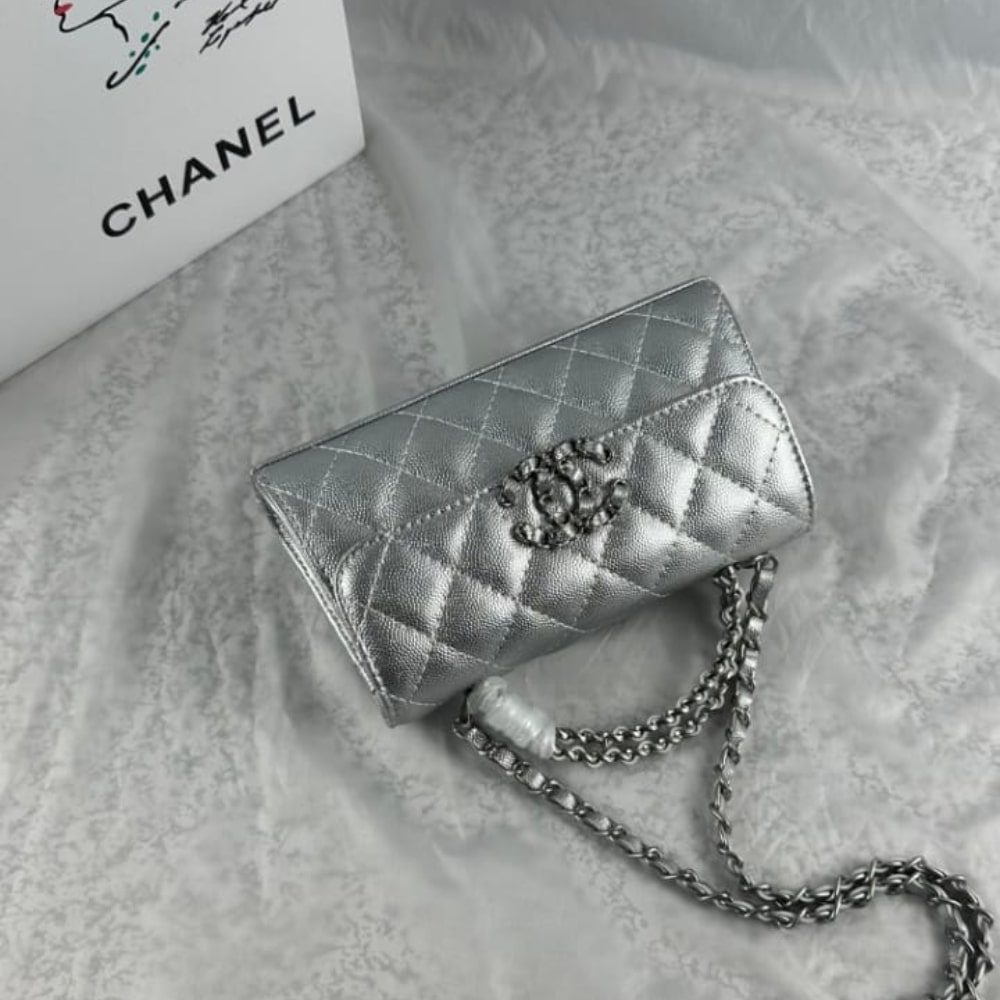 Chanel 23P Clutch With Chain Bag Grained Leather Silver 18cm - 画像 (6)