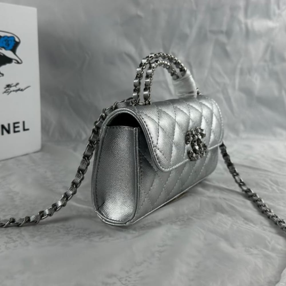 Chanel 23P Clutch With Chain Bag Grained Leather Silver 18cm - 画像 (9)