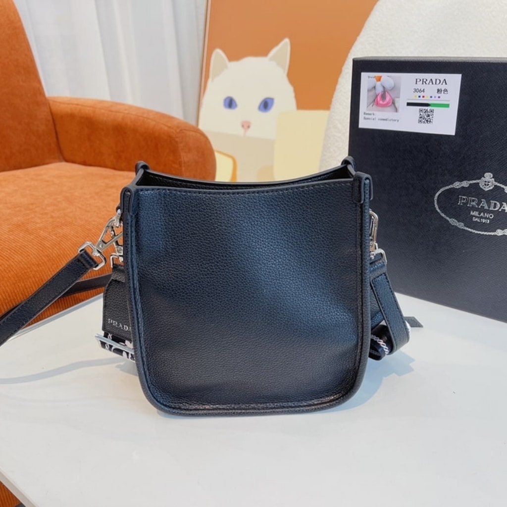 Prada Mini Leather Shoulder Bag Black 20Cm 1BH191 2DKV F0002 V 3OO - 画像 (5)