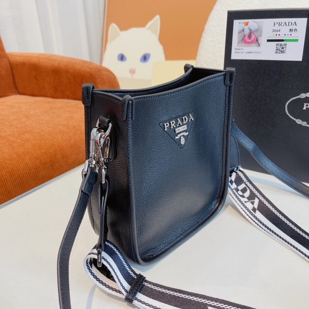 Prada Mini Leather Shoulder Bag Black 20Cm 1BH191 2DKV F0002 V 3OO - 画像 (8)