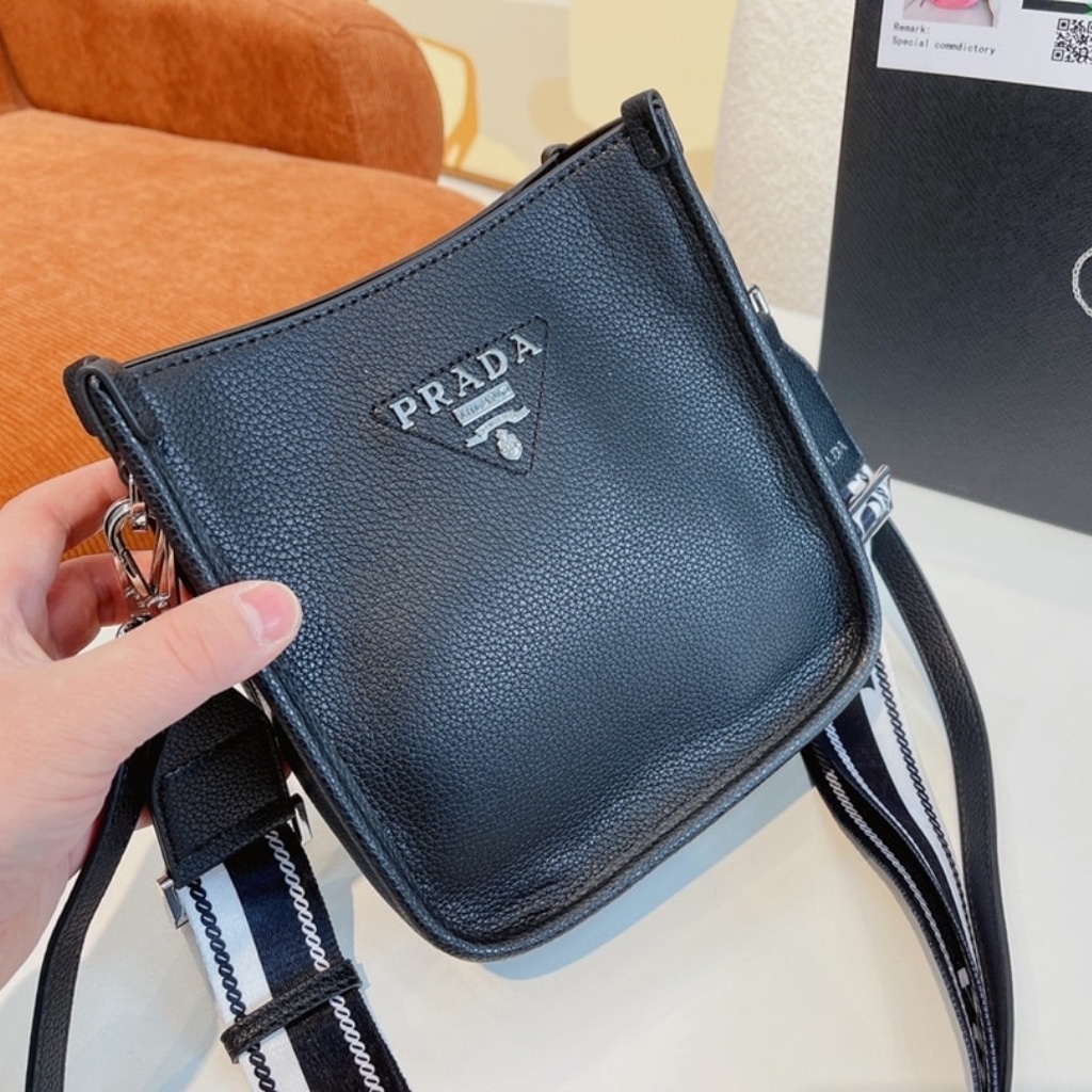 Prada Mini Leather Shoulder Bag Black 20Cm 1BH191 2DKV F0002 V 3OO - 画像 (9)