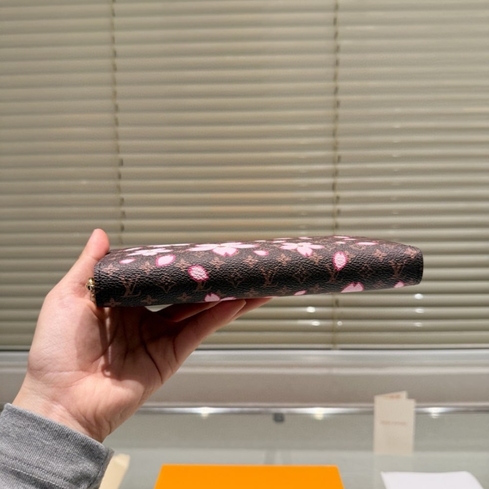 LOUIS VUITTON × 村上隆 ジッピー・ウォレット サクラ ブラウン 19cm 型番:M13433 - 画像 (6)