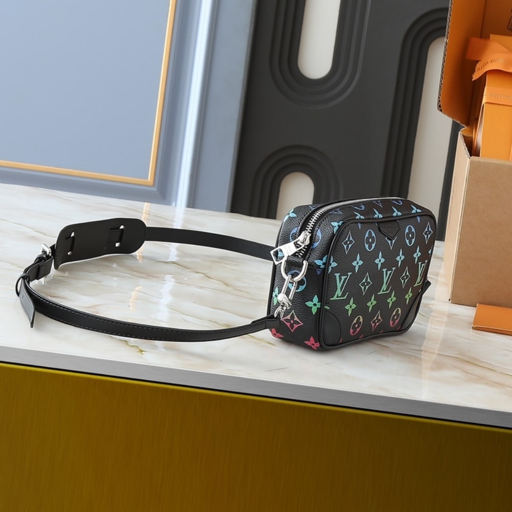 LOUIS VUITTON ルイ・ヴィトン トロカデロ ウェアラブル ウォレット グラデーション モノグラム ブラック 20cm - 画像 (3)