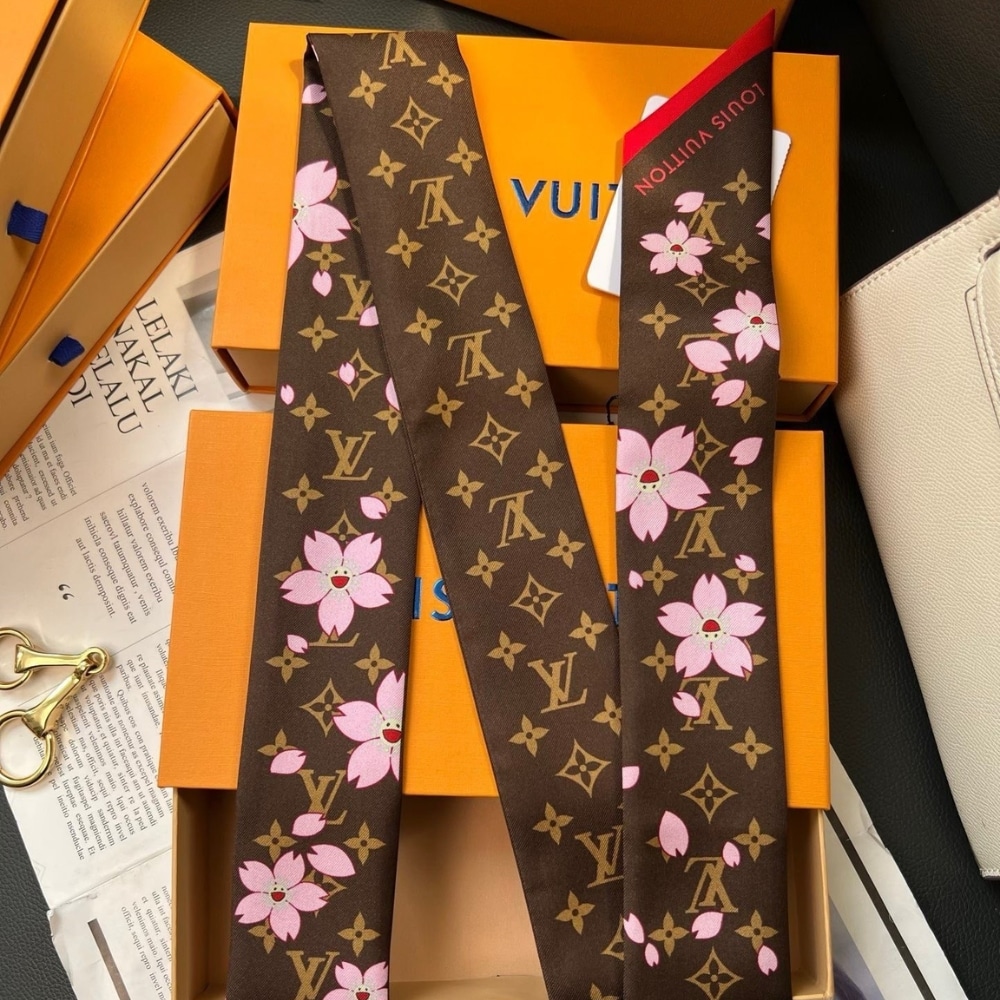 Louis Vuitton X Takashi Murakami Monogram Cherry Blossom Bandeau Bb In Tan 120cm M96084 - 画像 (3)