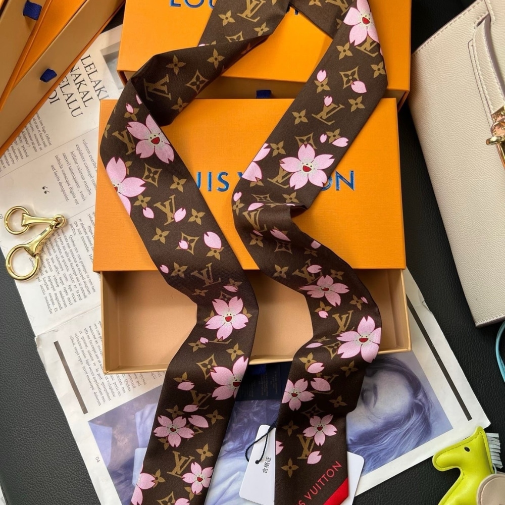 Louis Vuitton X Takashi Murakami Monogram Cherry Blossom Bandeau Bb In Tan 120cm M96084 - 画像 (4)