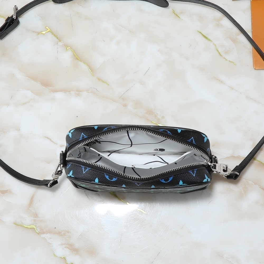 LOUIS VUITTON ルイ・ヴィトン トロカデロ ウェアラブル ウォレット グラデーション モノグラム ブラック 20cm - 画像 (5)