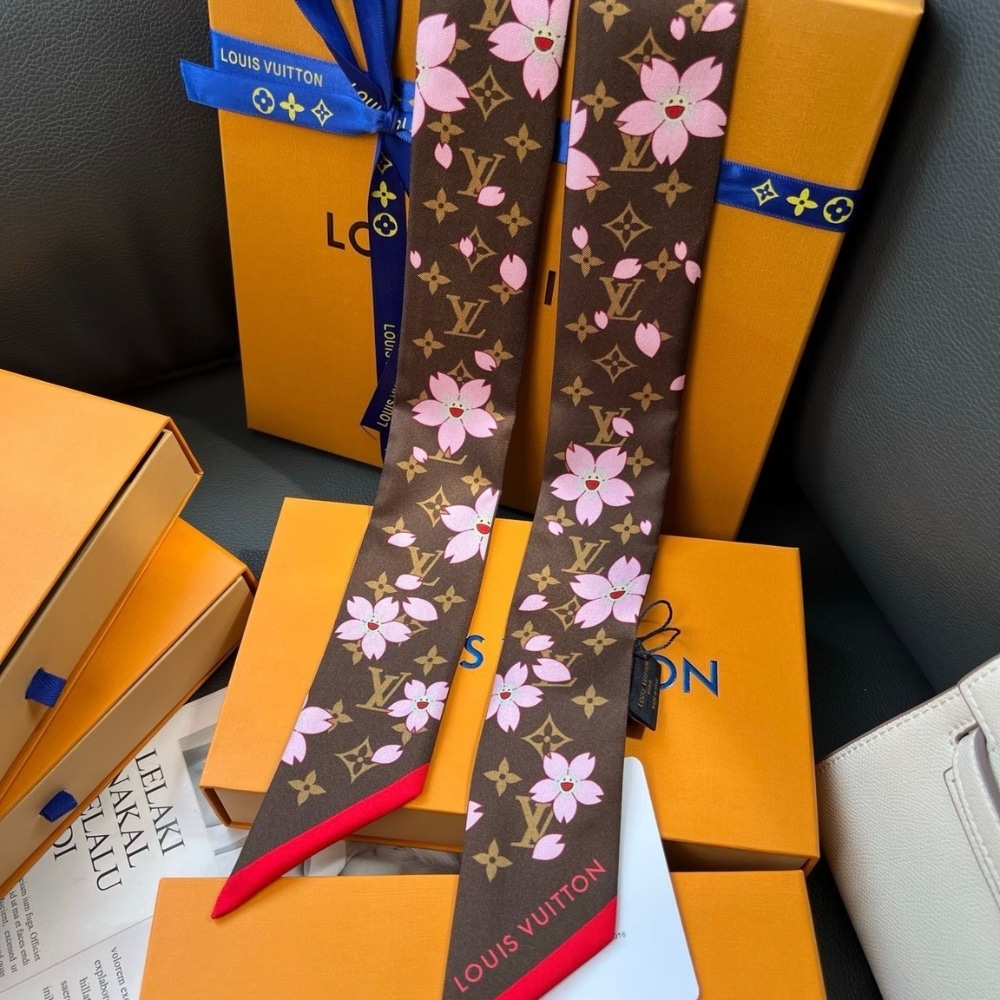Louis Vuitton X Takashi Murakami Monogram Cherry Blossom Bandeau Bb In Tan 120cm M96084 - 画像 (5)