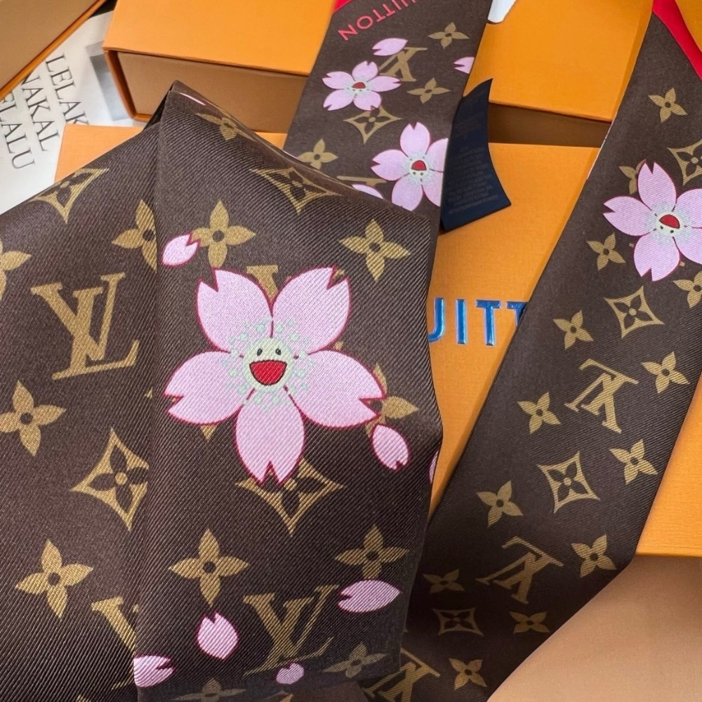 Louis Vuitton X Takashi Murakami Monogram Cherry Blossom Bandeau Bb In Tan 120cm M96084 - 画像 (6)