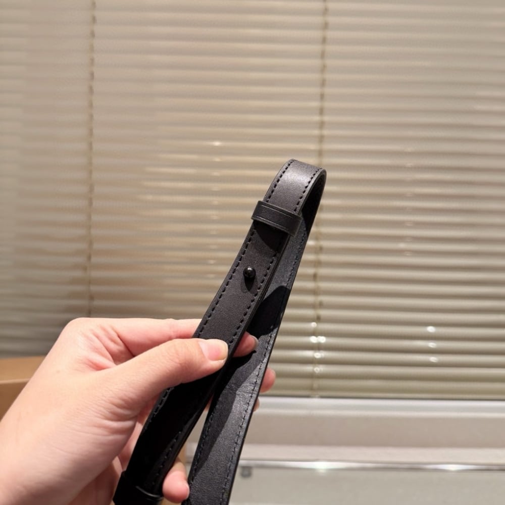 LOUIS VUITTON ルイ・ヴィトン アルファ ウェアラブル ウォレット モノグラム・シャドウ ブラック 19cm 型番:M82544 - 画像 (5)