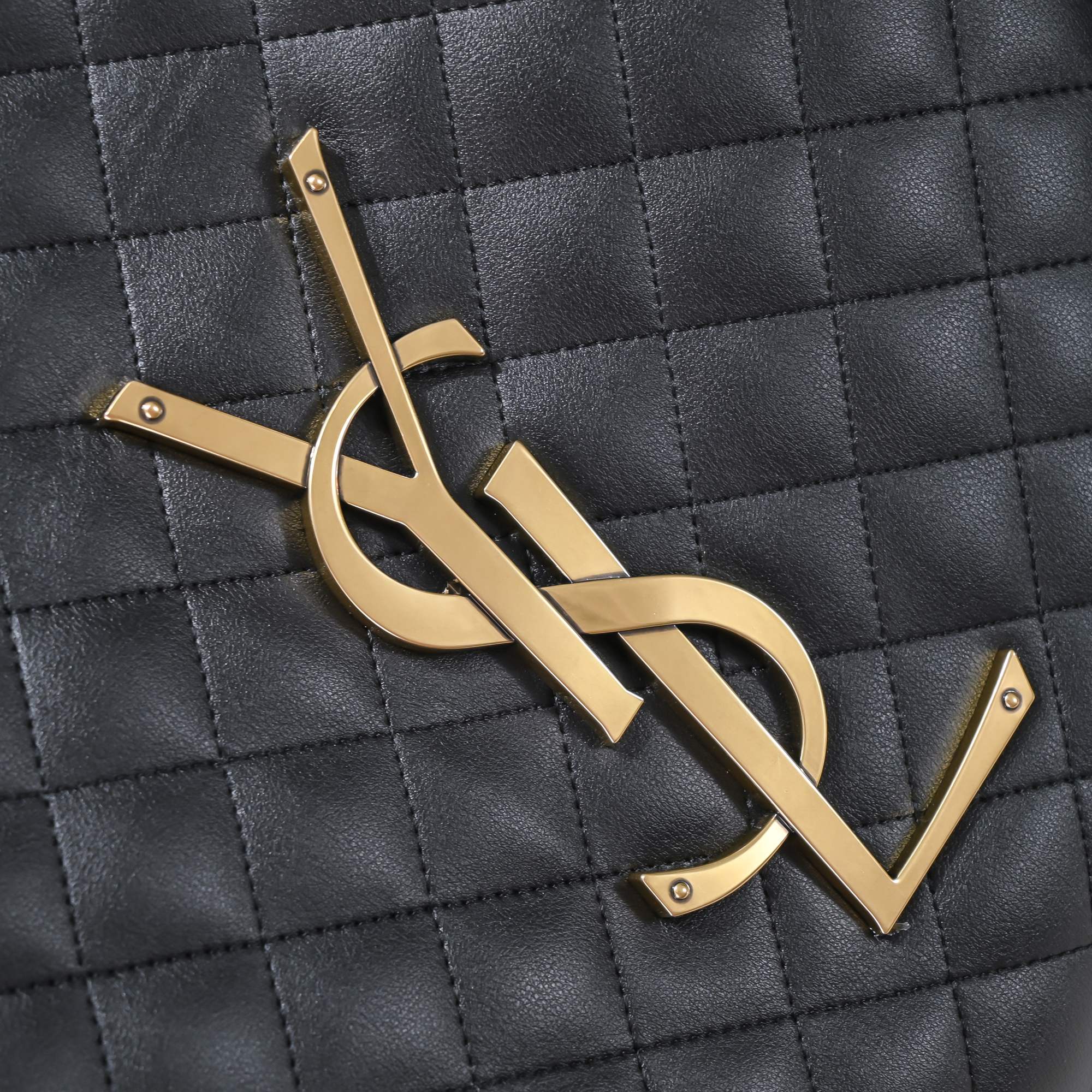 Saint Laurent Icare Maxi Quilted Shoulder Bag Black 50cm 698651AAANG1000 - 画像 (4)