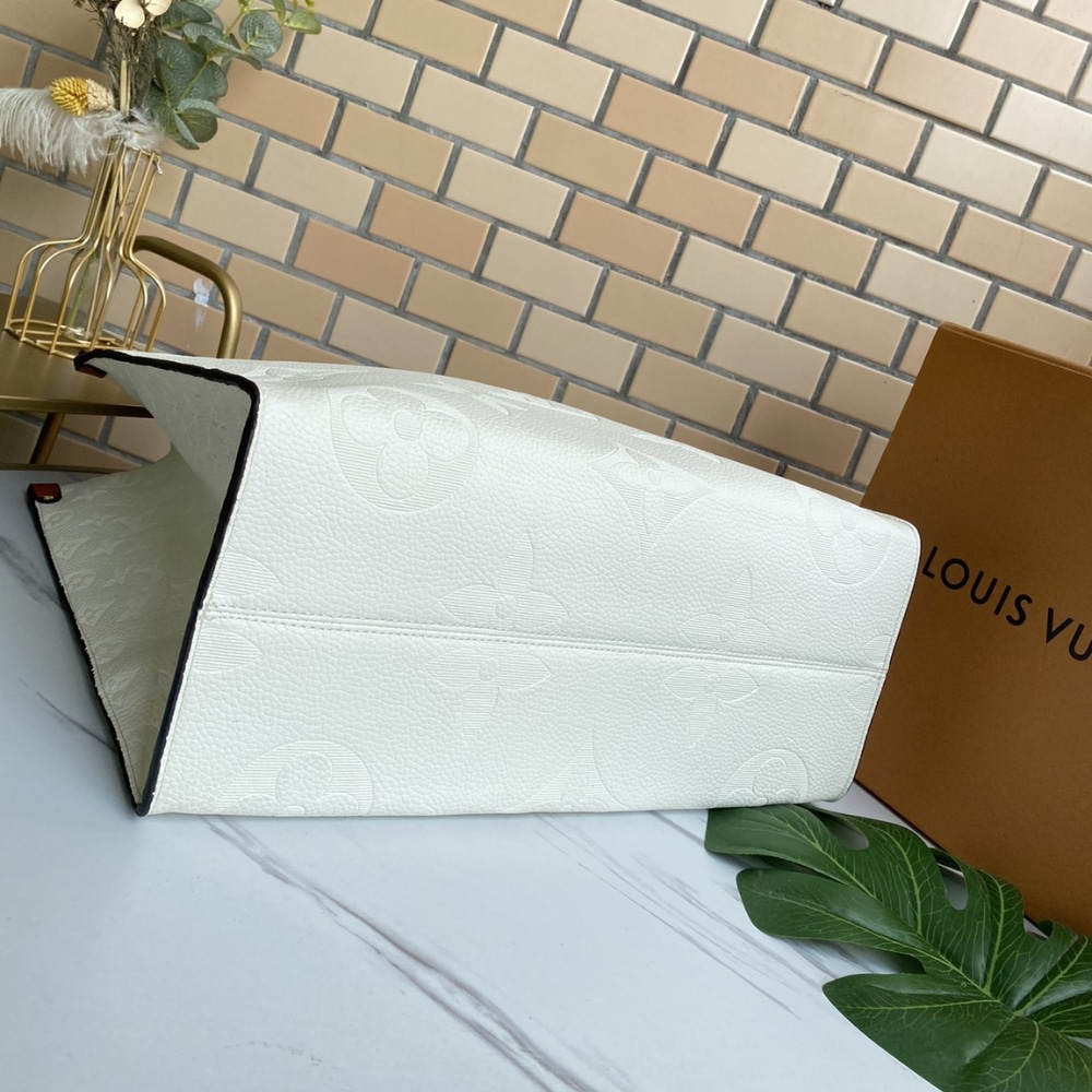 Louis Vuitton Onthego GM White Bag 41Cm M44558 - 画像 (5)