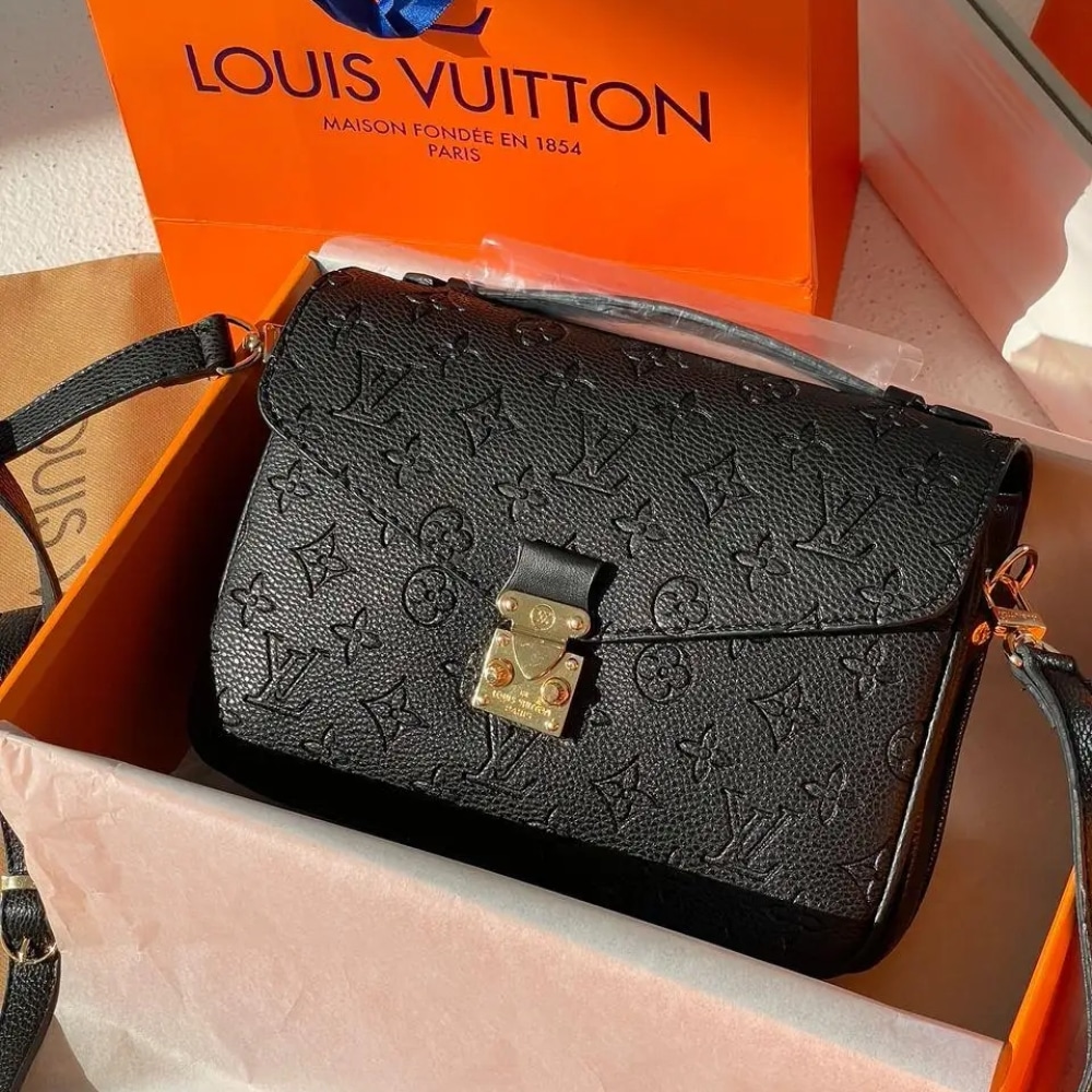 Louis Vuitton Monogram Canvas Pochette Métis Black 25Cm - 画像 (4)