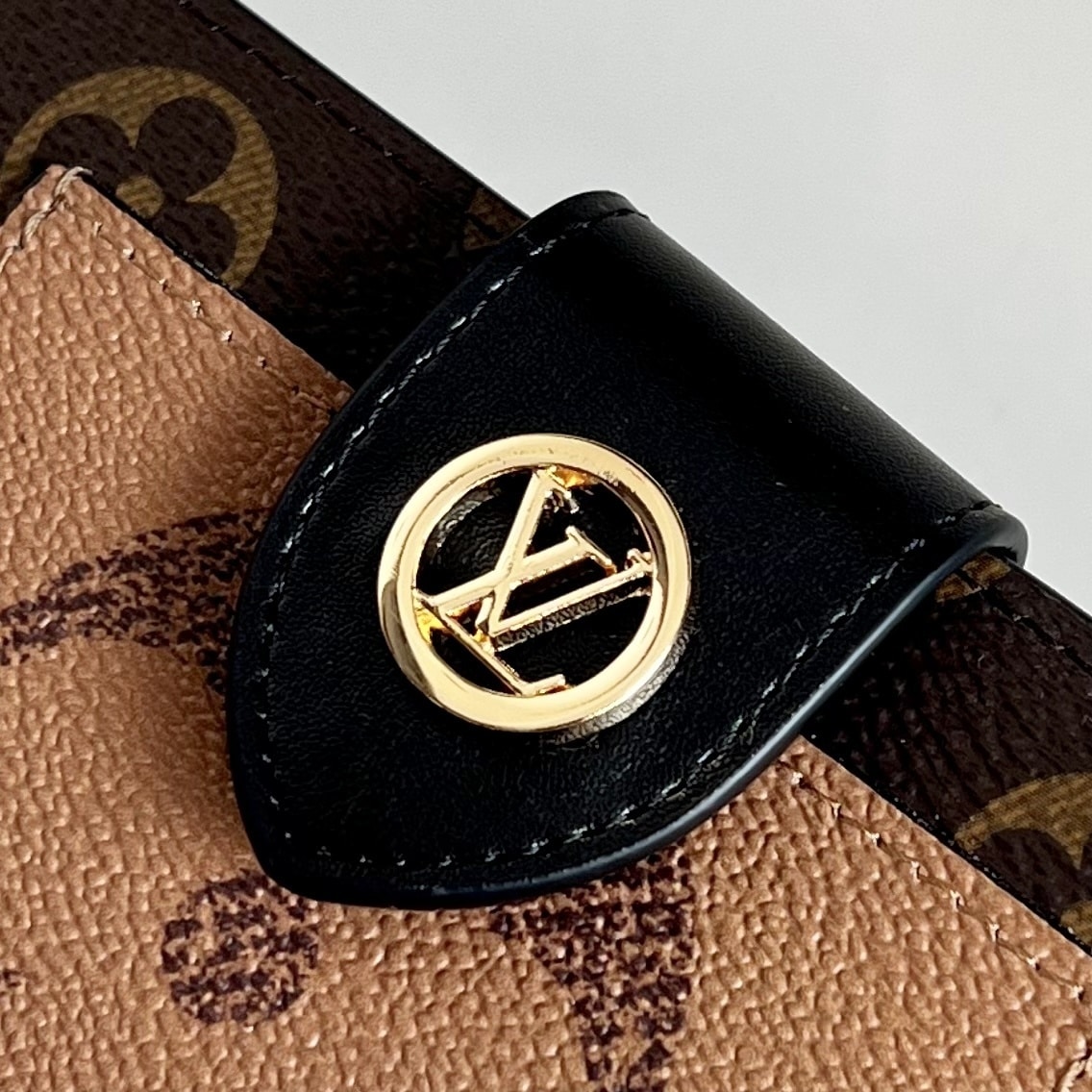 Louis Vuitton Juliette Wallet Monogram Giant Brown 13Cm M69432 - 画像 (5)