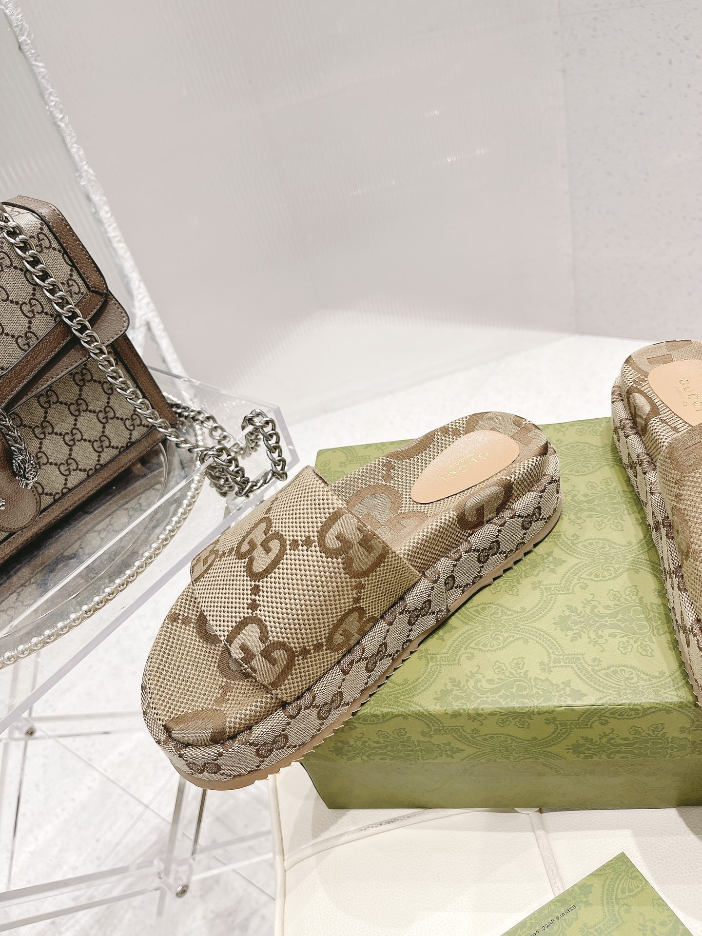 GUCCI グッチ 厚底スライドサンダル キャメル 型番:623212 UKO00 2580 - 画像 (5)