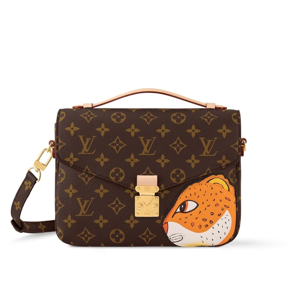 Louis Vuitton Pochette Métis Monogram Coated Canvas 25Cm M47203