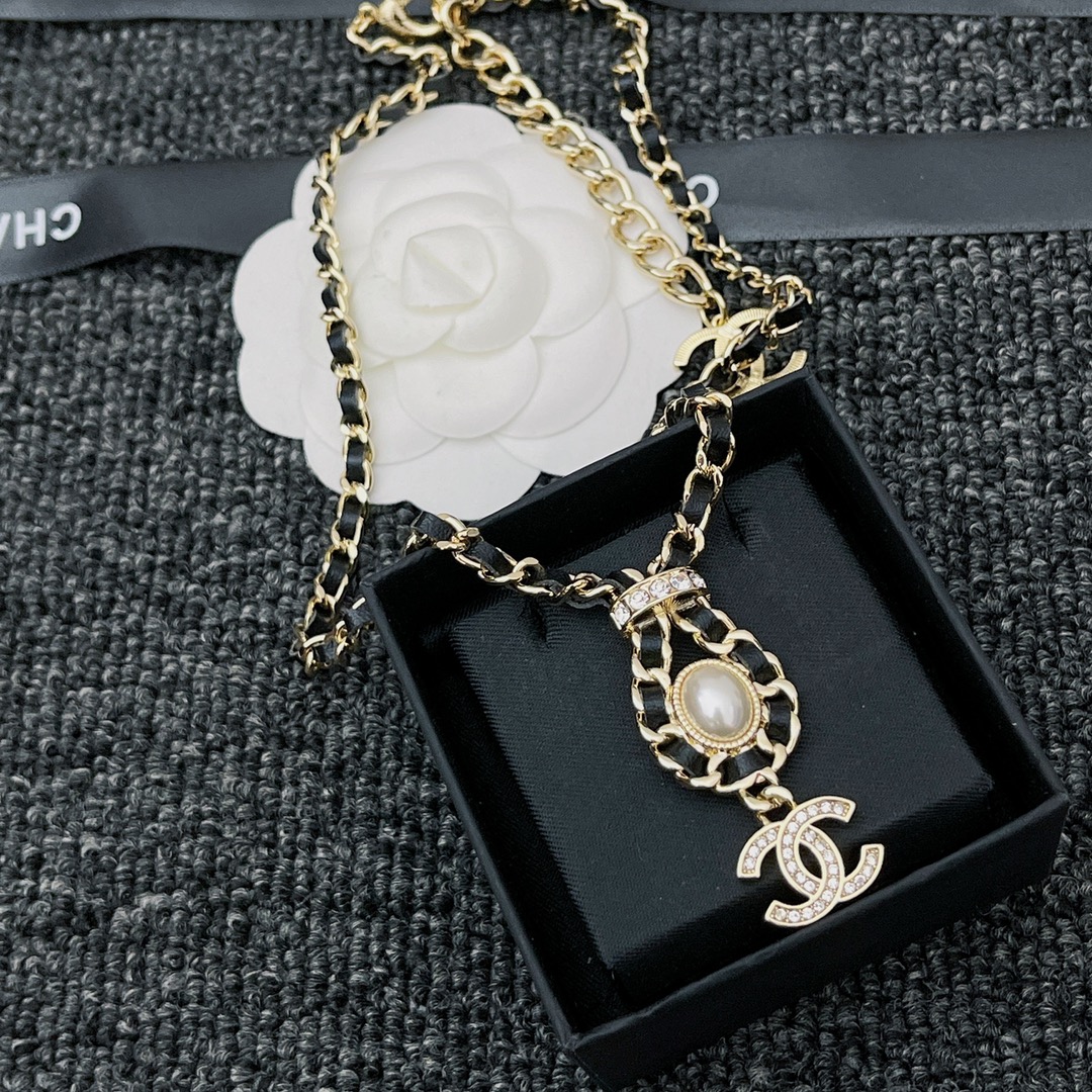 Chanel CC Necklace Leather Chain Pearl Crystal Drop Choker Gold Tone Black - 画像 (5)