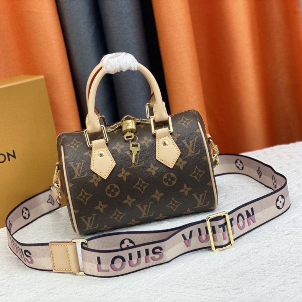 Louis Vuitton Speedy Bandoulière 20 Bag Black 20Cm M46234 - 画像 (2)