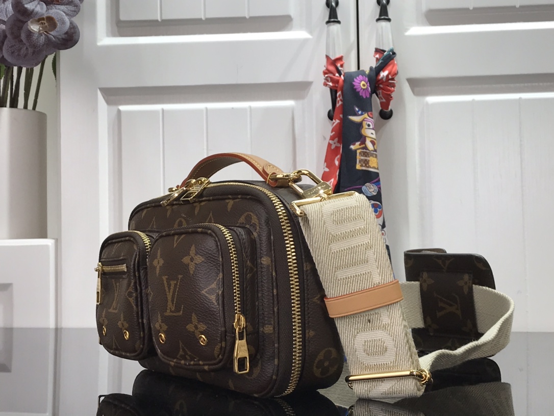 Louis Vuitton Utility Crossbody Bag Monogram Canvas Brown 18cm M80446 - 画像 (3)