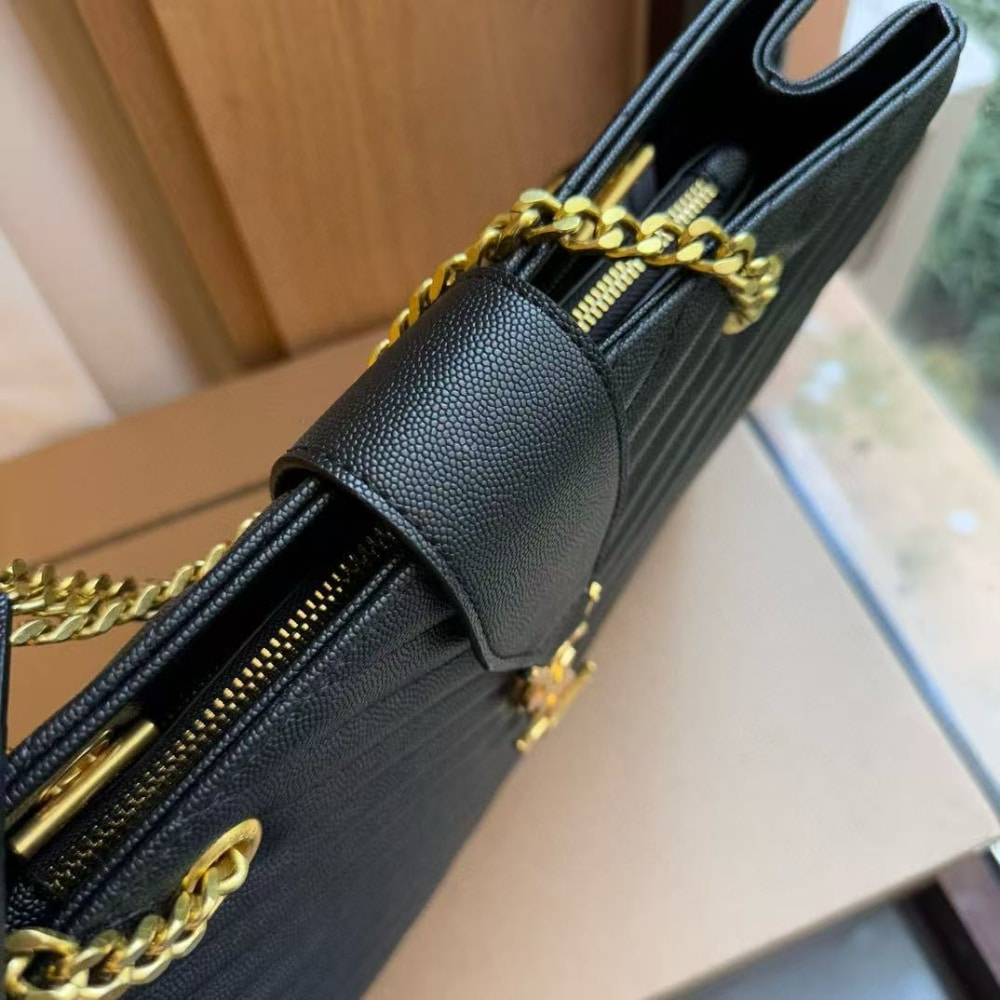Saint Laurent Matelasse Cassandre Shopper Tote Black Leather 35Cm - 画像 (3)