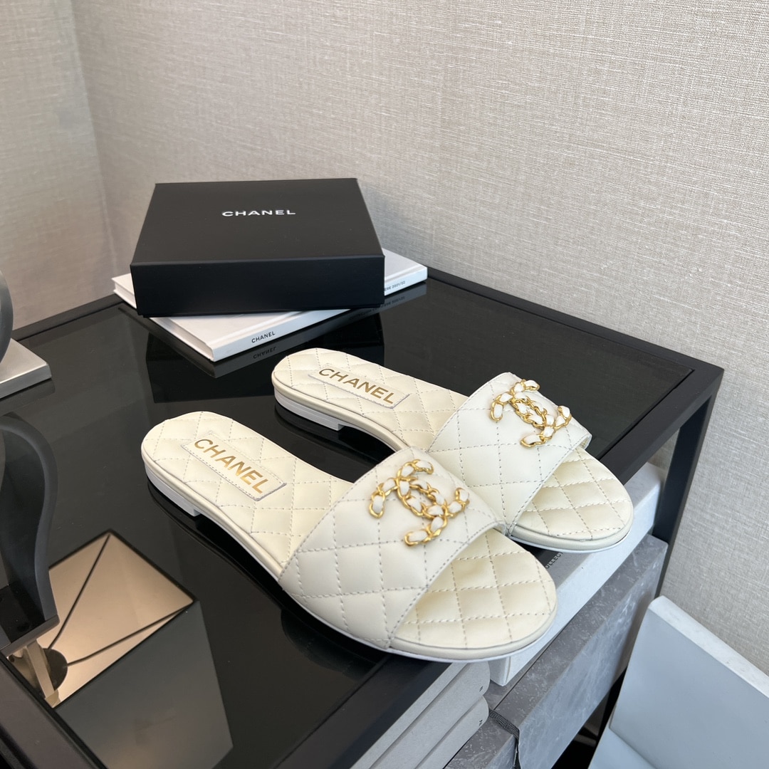 Chanel 23P Chain CC Slide Mules Quilted Leather White - 画像 (9)