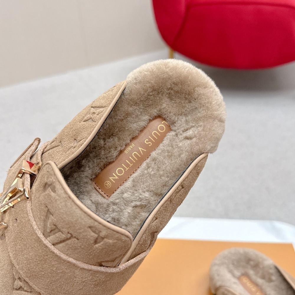 ルイ・ヴィトン「LV コージー」コンフォートクロッグ ベージュ 1AITUA - 画像 (8)