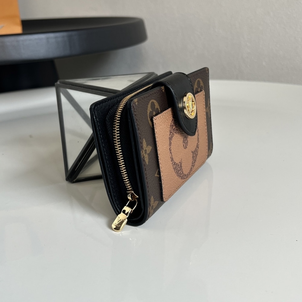 Louis Vuitton Juliette Wallet Monogram Giant Brown 13Cm M69432 - 画像 (4)