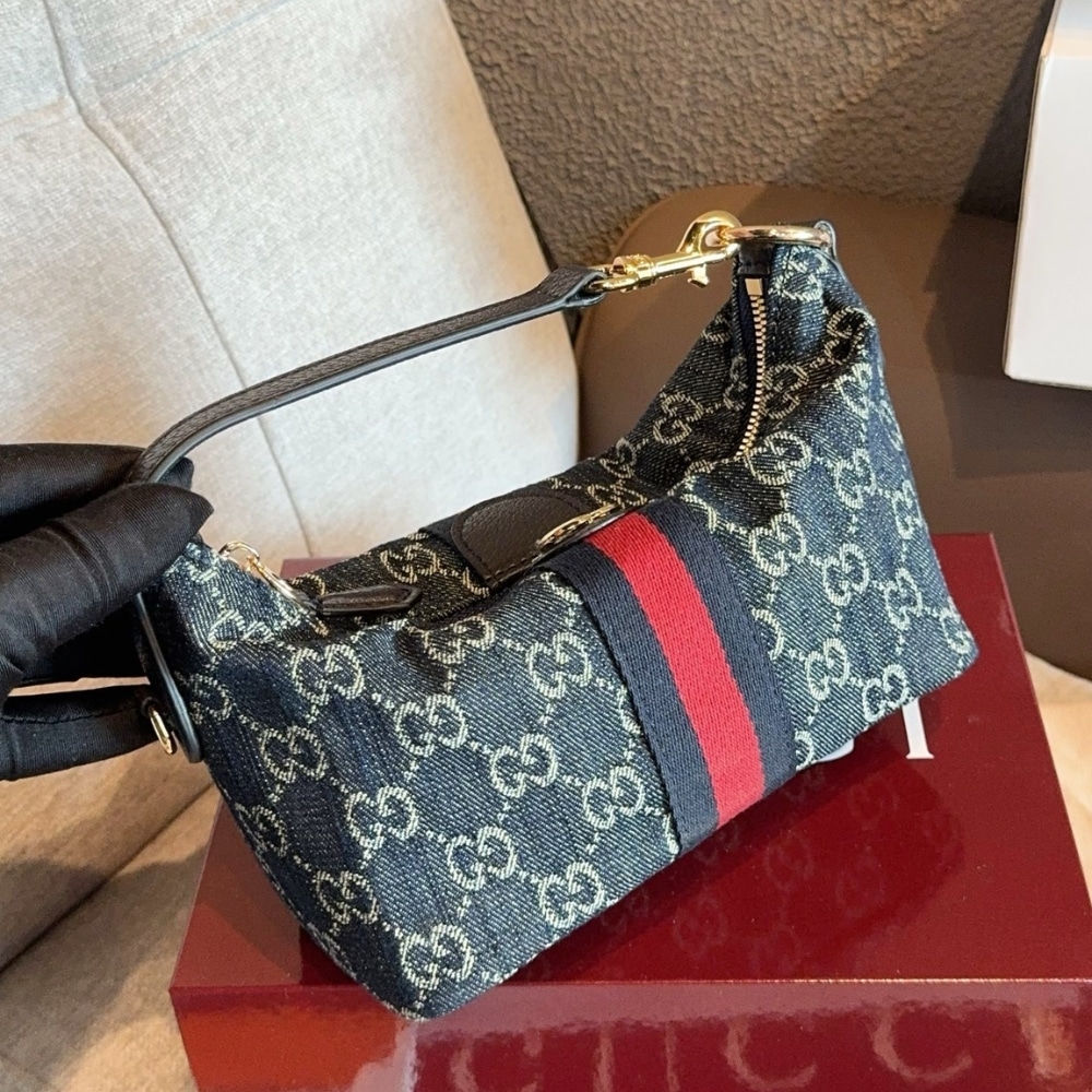 Gucci Vanity Mini Bag Blue And White GG Denim 19cm - 画像 (5)