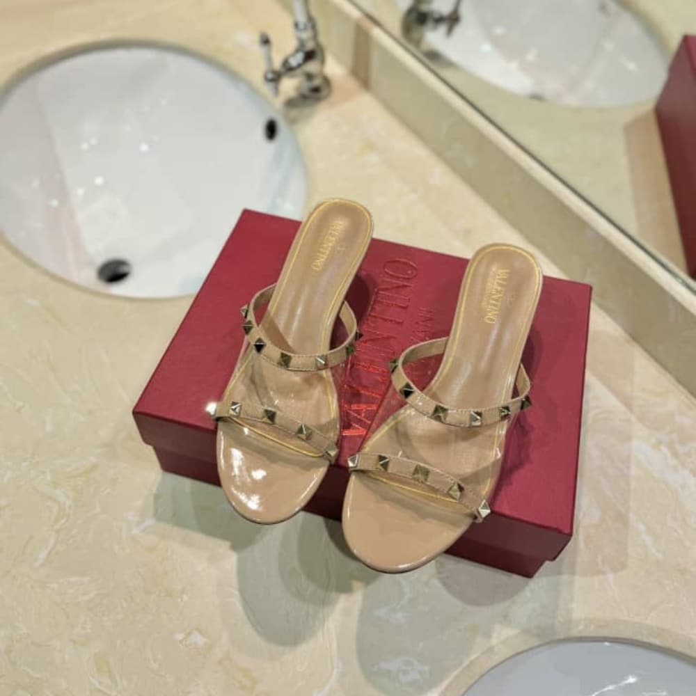 Valentino Garavani Rockstud Skin Heeled Sandals Beige - 画像 (2)