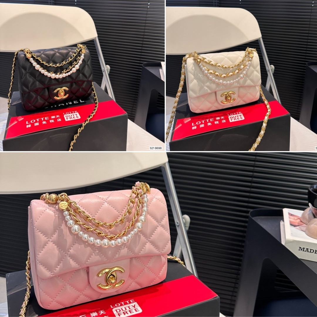 Chanel Mini Flap Bag Shiny Imitation Pearls And Gold Tone Metal White 17Cm AS4384 B15773 U2361 - 画像 (3)