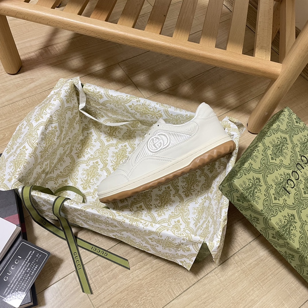 GUCCI グッチ インターロッキングG スニーカー ホワイト - 画像 (2)