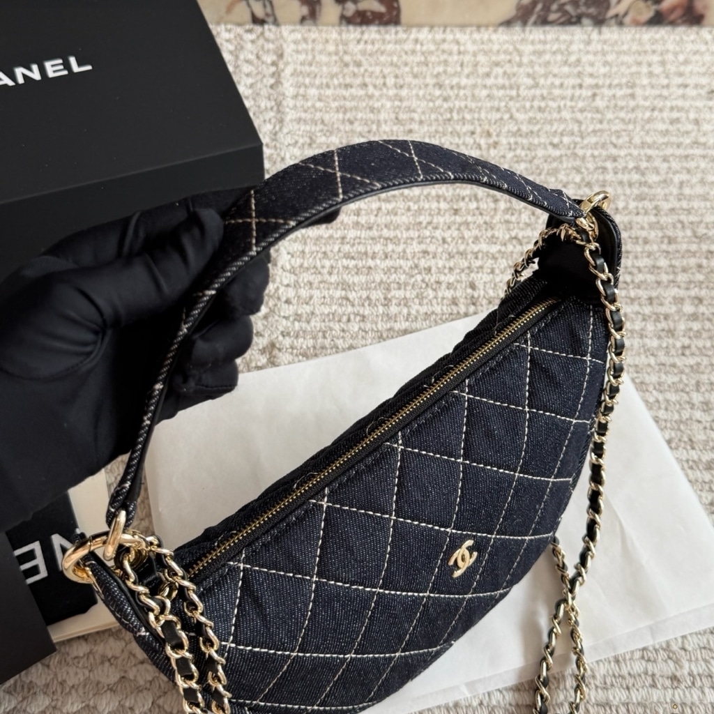 Chanel Clutch With Chain Denim And Gold Tone Metal Dark Blue 22cm AP5094 B23492 U7663 - 画像 (8)