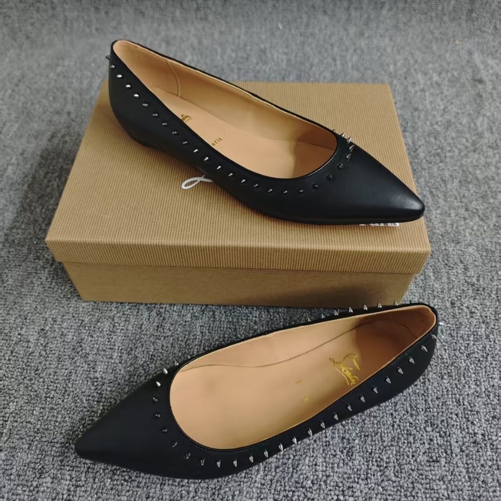 Christian Louboutin クリスチャン ルブタン アンジェリーナ フラットシューズ スタッズ ブラック 型番:3151261B142 - 画像 (3)